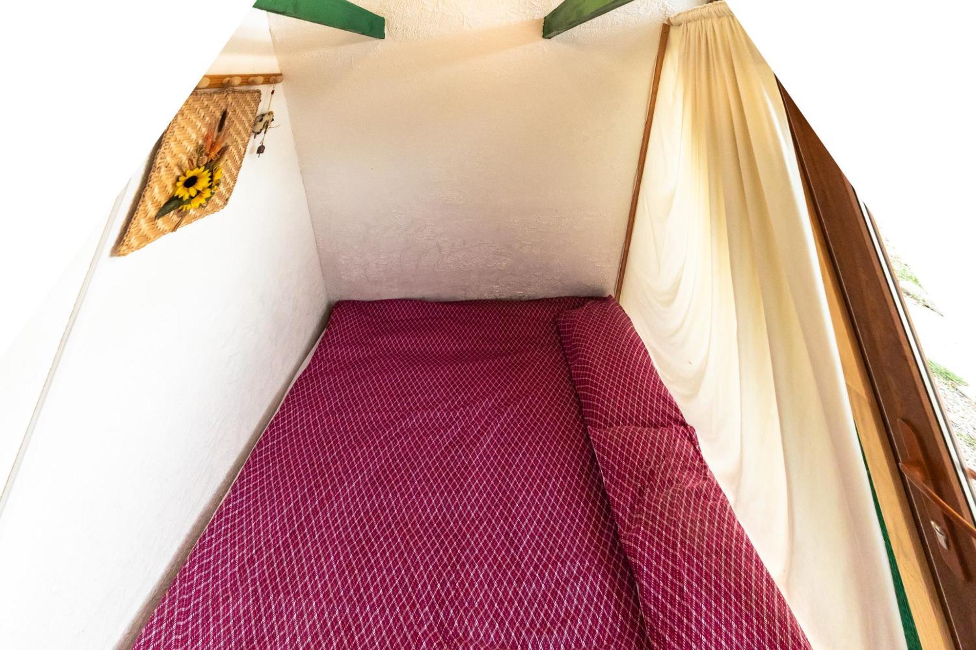 Catunu' Lui Emil Villa Carbunesti Ngoại thất bức ảnh